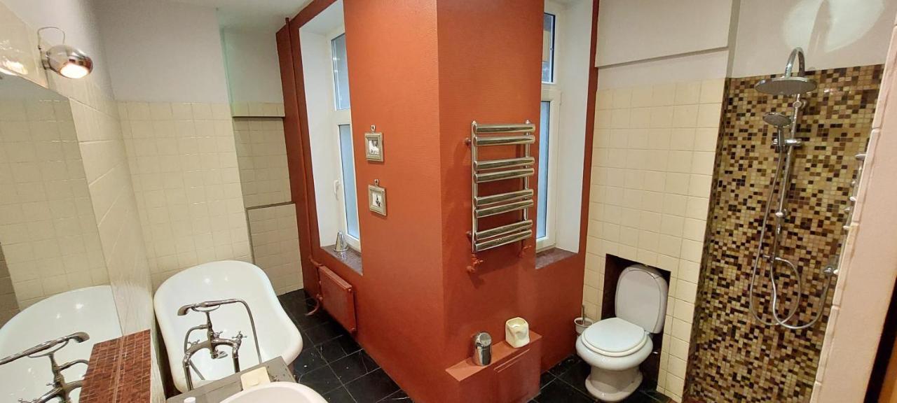 Perfectly Central Apartment 5 Min To Old Town & Art Noveau. Рига Экстерьер фото