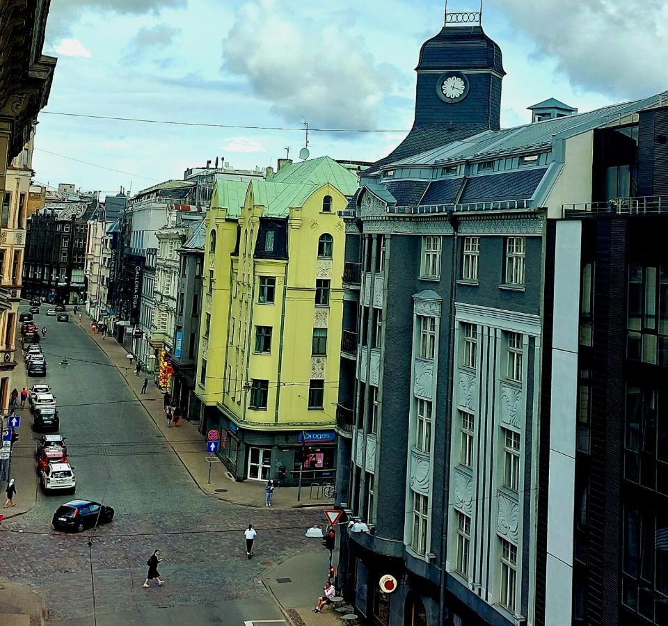 Perfectly Central Apartment 5 Min To Old Town & Art Noveau. Рига Экстерьер фото
